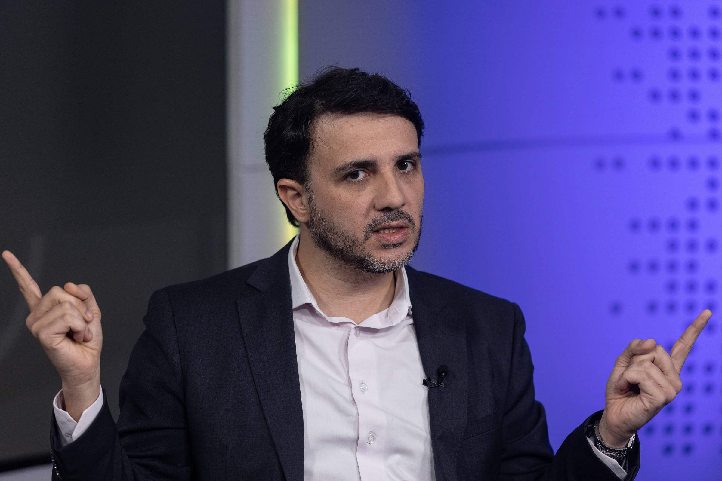 Partido Missão recorre à Justiça Eleitoral para garantir Renan Santos em debate da TV Globo
