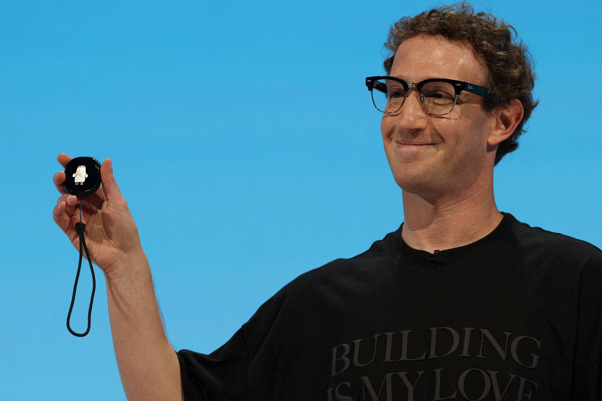 Dispositivo Muse Charm, da Meta, traduz ambições de Zuckerberg em inteligência artificial