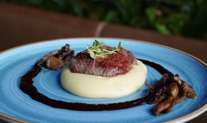 Chef Henrique Fogaça amplia oferta de menus-degustação no Sal Gastronomia do Cidade Jardim