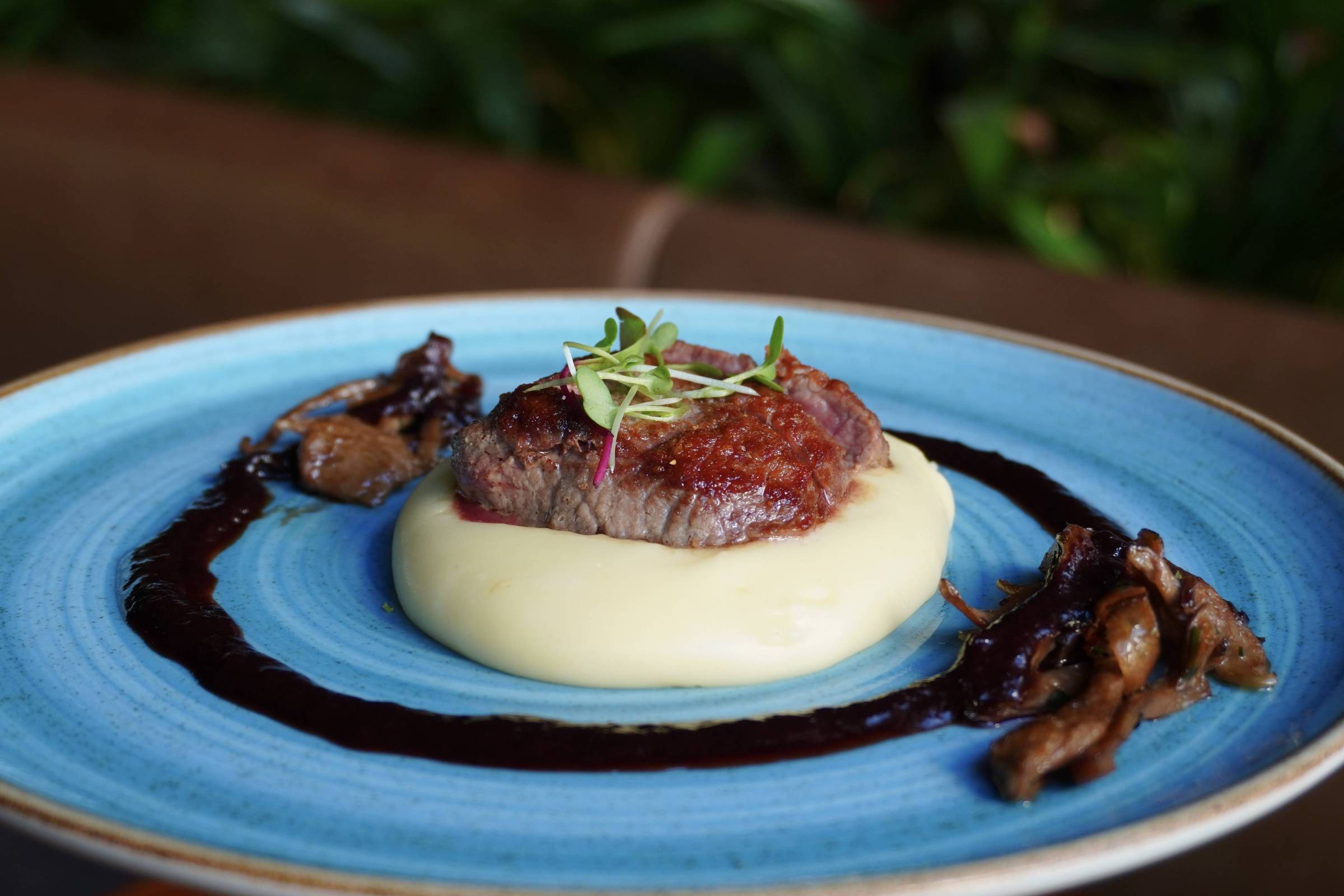 Chef Henrique Fogaça amplia oferta de menus-degustação no Sal Gastronomia do Cidade Jardim
