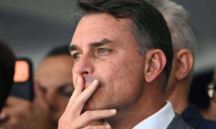 Notícia falsa sobre Nossa Senhora tem impacto menor que Dark Horse