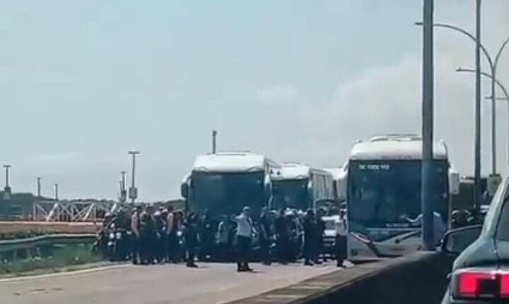 Chefe do tráfico no Complexo de Israel ordenou ataque a ônibus escolares no Rio, diz polícia