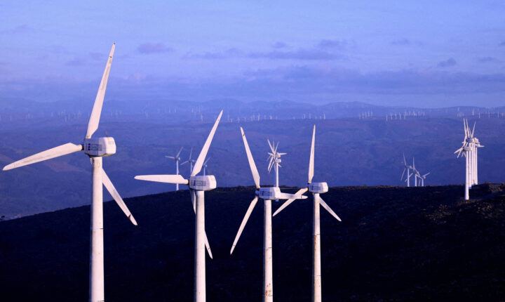 Espanha, Portugal e Luxemburgo pressionam União Europeia por meta de energia renovável para 2040