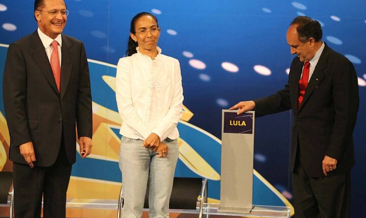 Ausência de Lula em debate da Globo em 2006 é lembrada por aliados como um erro estratégico