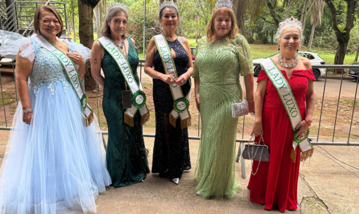 Modelos de até 96 anos participam de concurso de miss e destacam valor para a autoestima