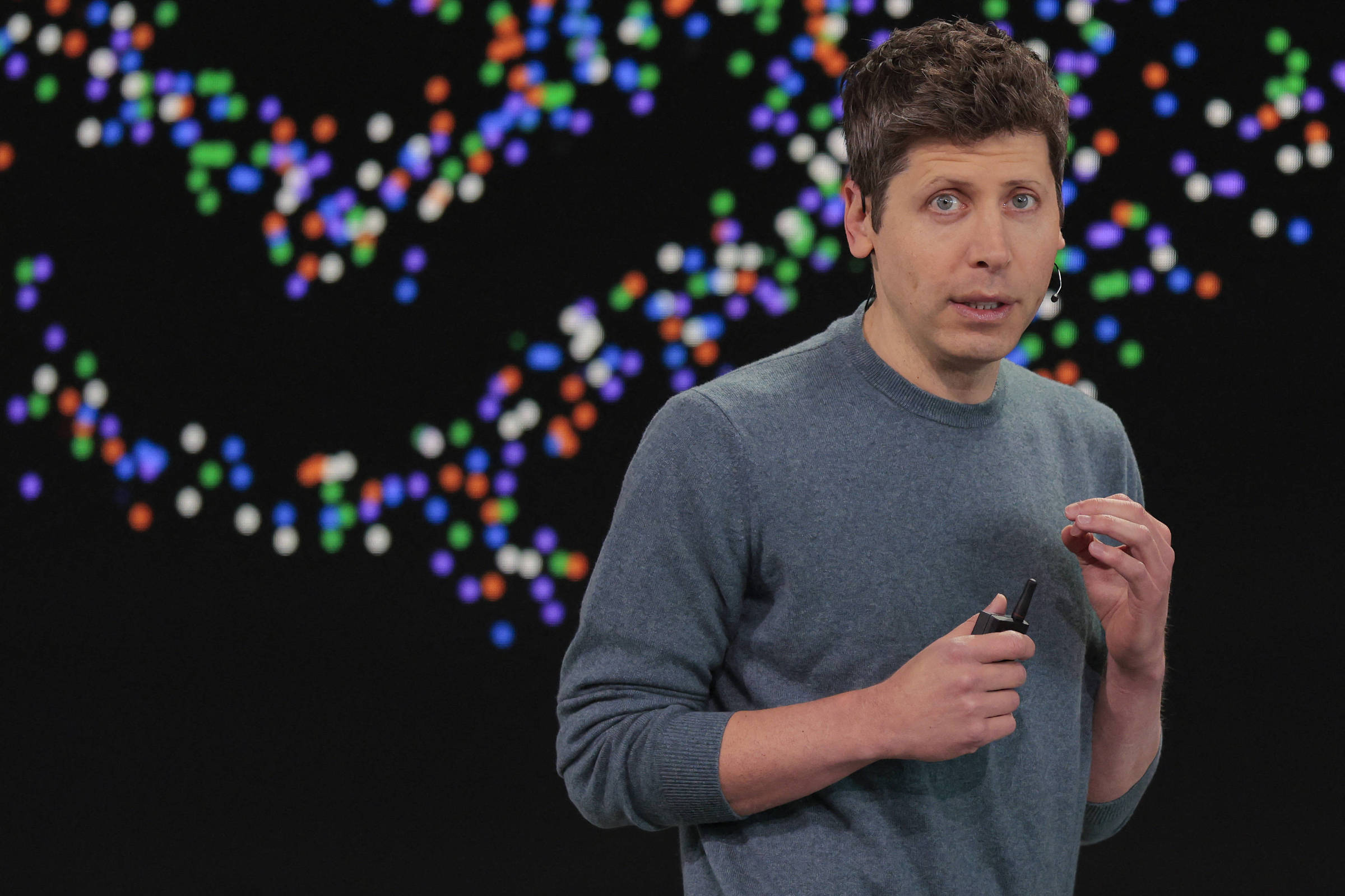 Sam Altman anuncia que OpenAI adiará IPO para priorizar segurança da inteligência artificial