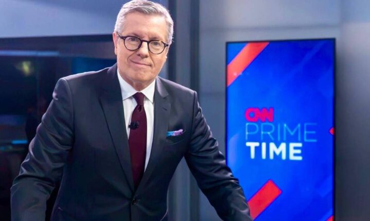 Márcio Gomes renova contrato com a CNN Brasil por mais três anos