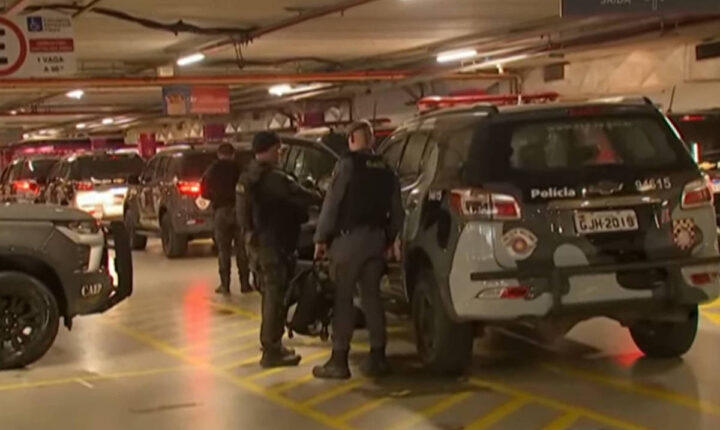 Homem armado faz atendente de farmácia refém em hipermercado na zona sul de SP