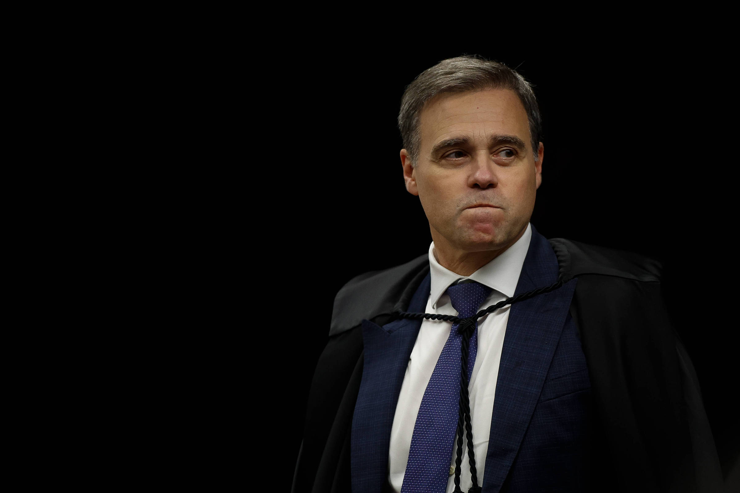 Ministro André Mendonça altera voto no TSE e decide liberar publicação de Antonio Tabet