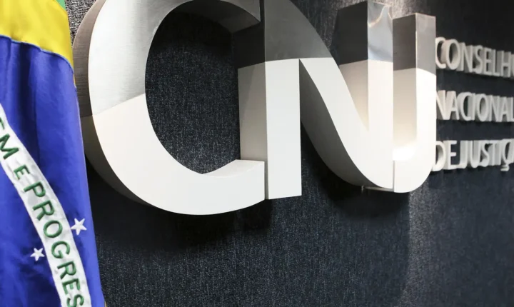 CNJ realiza operação em gabinete de desembargador associado a Nunes Marques