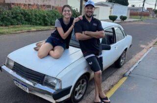 Chevette 1984 realiza sonho de jovem em surpresa feita pelo pai em Campo Grande