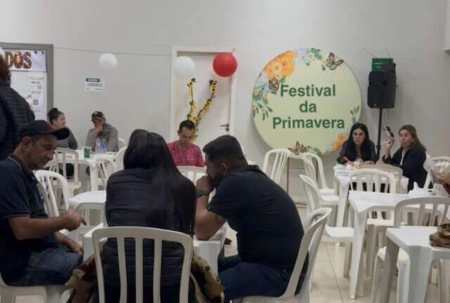 Nem a chuva espanta público da Festa da Primavera na Capital