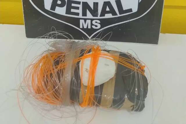 Drone é flagrado e frustra entrega de droga e celular em presídio