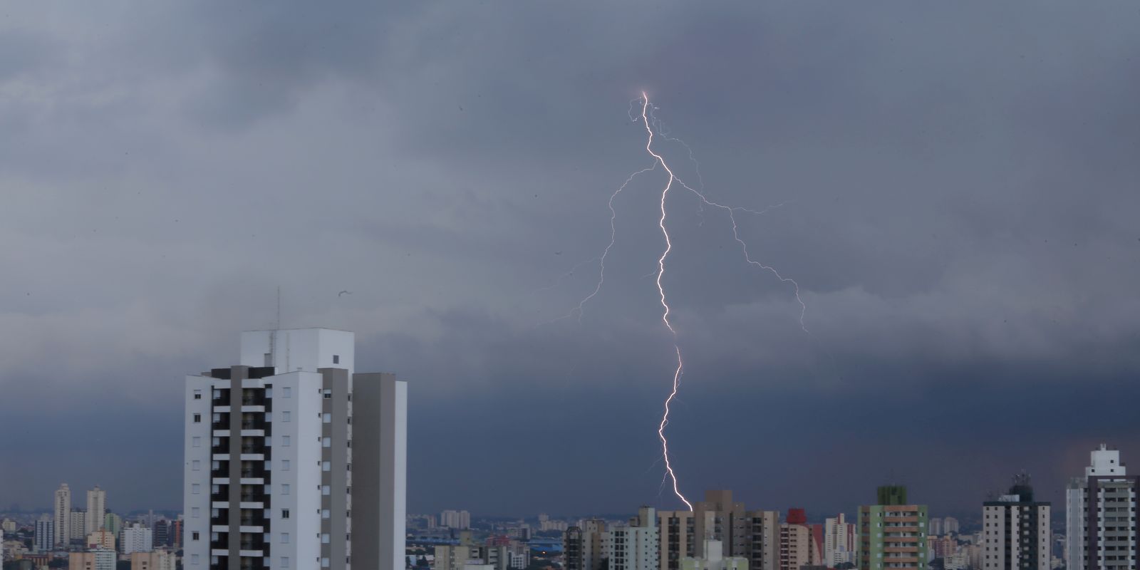 São Paulo decreta estado de atenção em virtude de precipitações contínuas