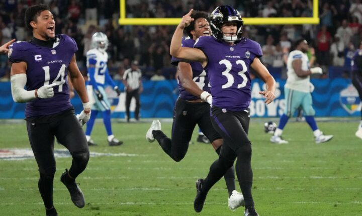 No último segundo, Baltimore Ravens batem Dallas Cowboys no Rio
