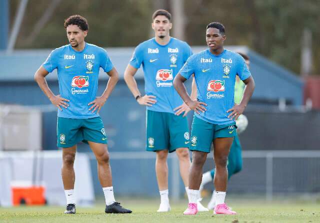 Brasil volta a campo após fiasco na Copa em teste contra a Austrália