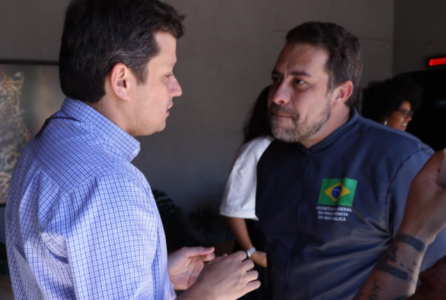 Encontro improvável revela afinidade entre petista e cristão nos bastidores em MS