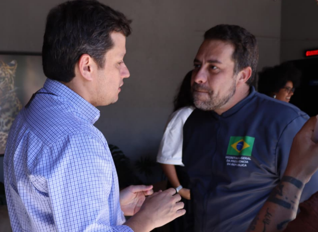 Encontro improvável revela afinidade entre petista e cristão nos bastidores em MS