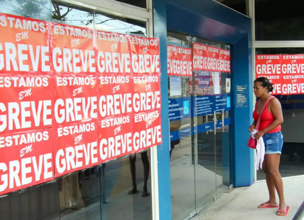 Caixa recua de ação no TST, mas greve dos bancários continua