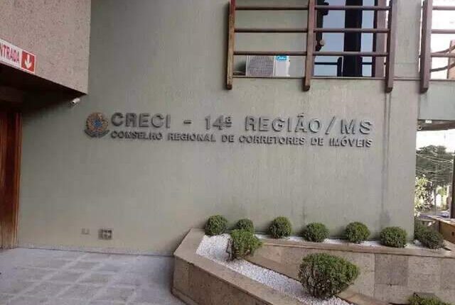 Mulher de 28 anos é investigada por vender imóveis de alto padrão sem registro