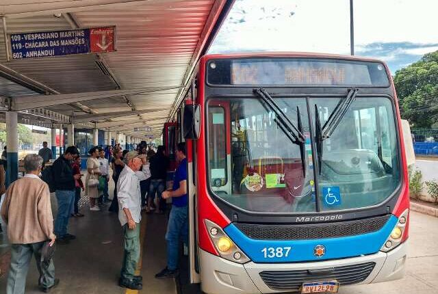 Prefeitura quer debater tarifa de ônibus dentro da intervenção