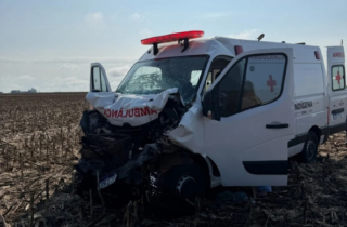 Paciente em tratamento de câncer morre após colisão de ambulância em rodovia