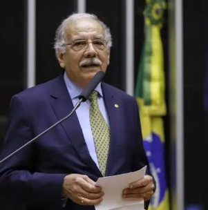 Deputado federal tenta censura judicial, mas pedido é negado pela Justiça Eleitoral