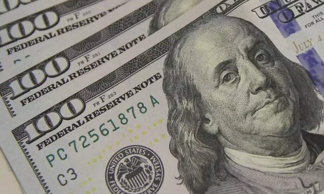 Dólar cai 0,24% e fecha a R$ 5,13 com juros no radar do mercado