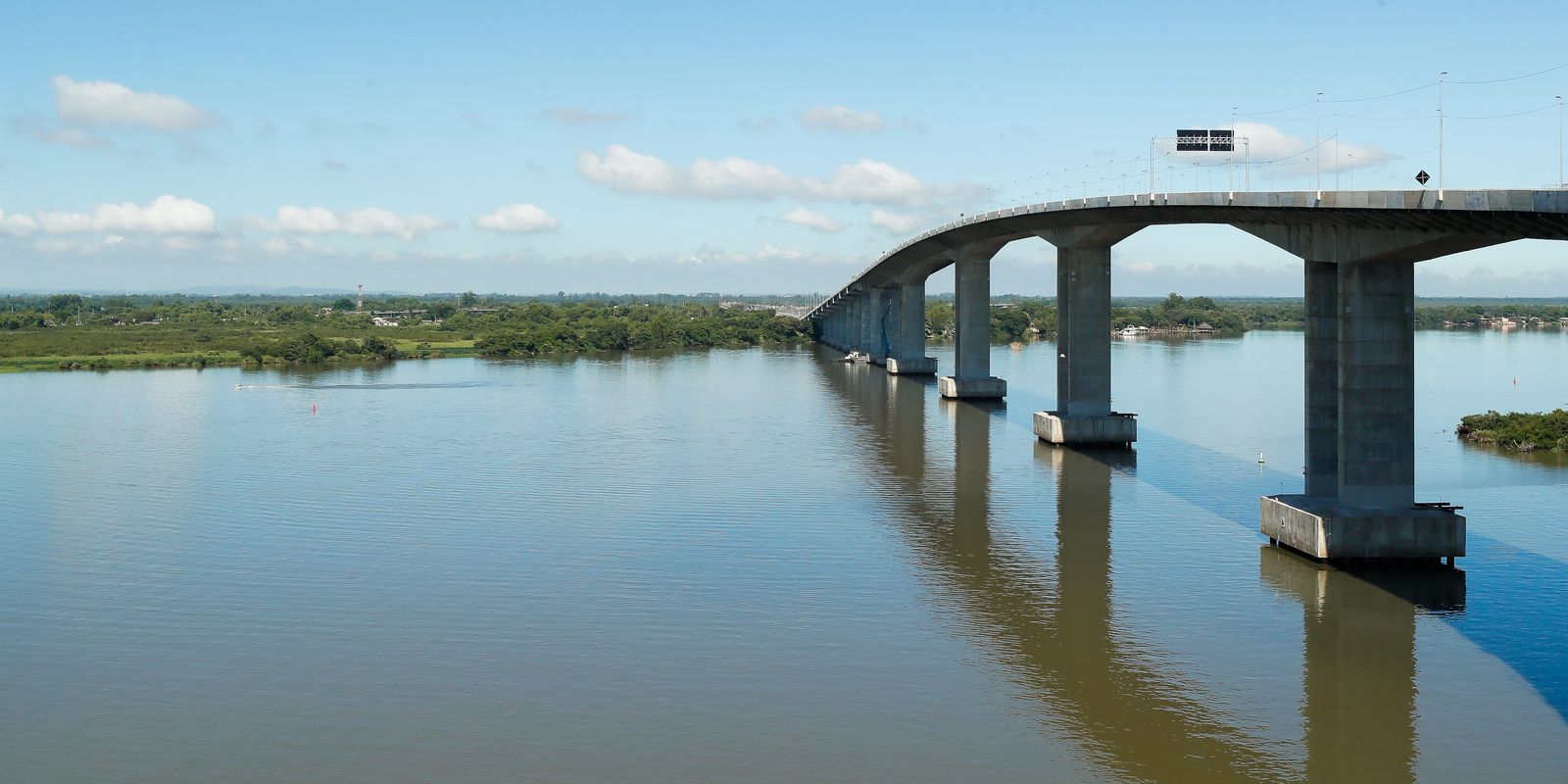 Defesa Civil de Porto Alegre emite alerta de risco de inundação devido à alta do Rio Guaíba