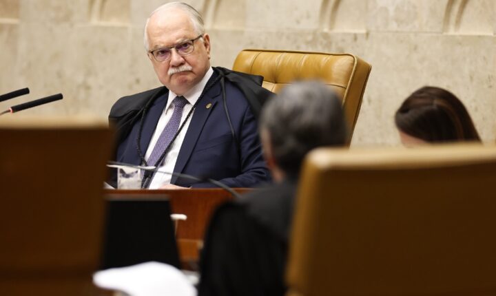 Fachin tem apoio de ex-ministros, juristas e empresários para garantir sessão desta terça e tomada de decisão