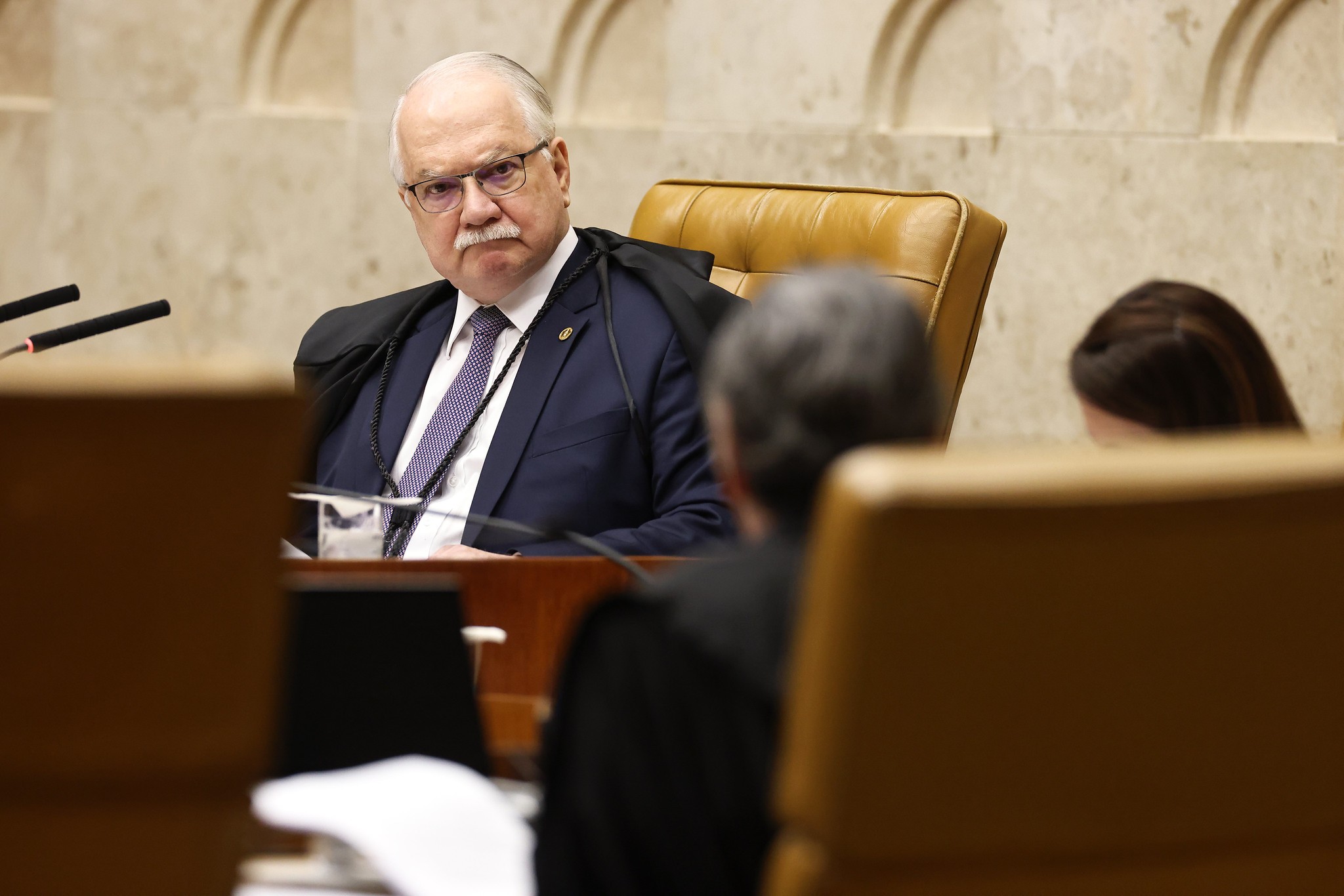 Fachin tem apoio de ex-ministros, juristas e empresários para garantir sessão desta terça e tomada de decisão