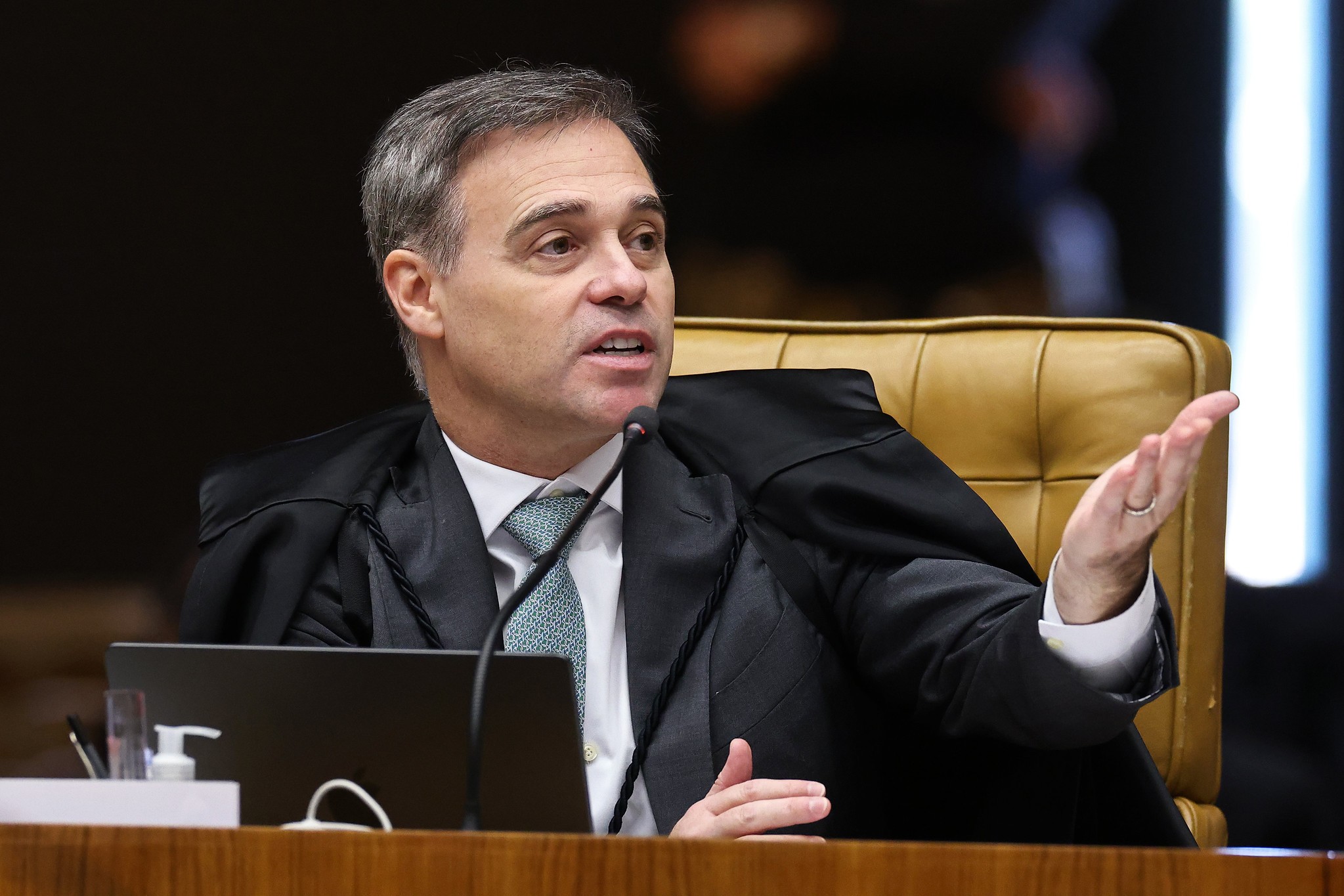 ‘Nada tenho a temer’, diz André Mendonça em meio à crise no Supremo