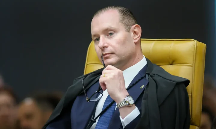 Zanin avalia que investigação contra Moraes exige análise prévia de atos de Mendonça
