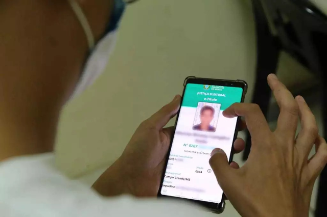 Idoso perde mais de R$ 37 mil ao cair em golpe de falsa funcionária do TRE