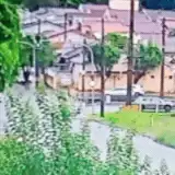 Colisão entre dois carros provoca capotamento na Avenida Ernesto Geisel