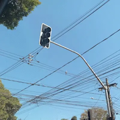 Semáforos desligados transformam cruzamentos do Centro em pontos de risco