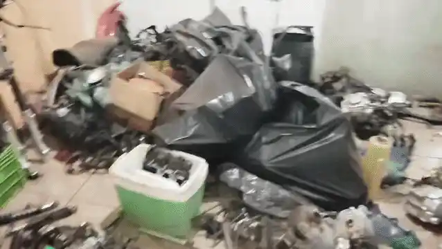 Empresário preso com mais de 260 peças de motos é solto com tornozeleira em Campo Grande