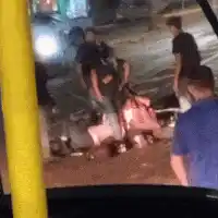 Acidente entre motocicleta e ônibus deixa trânsito lento na Rua Ceará, em Campo Grande
