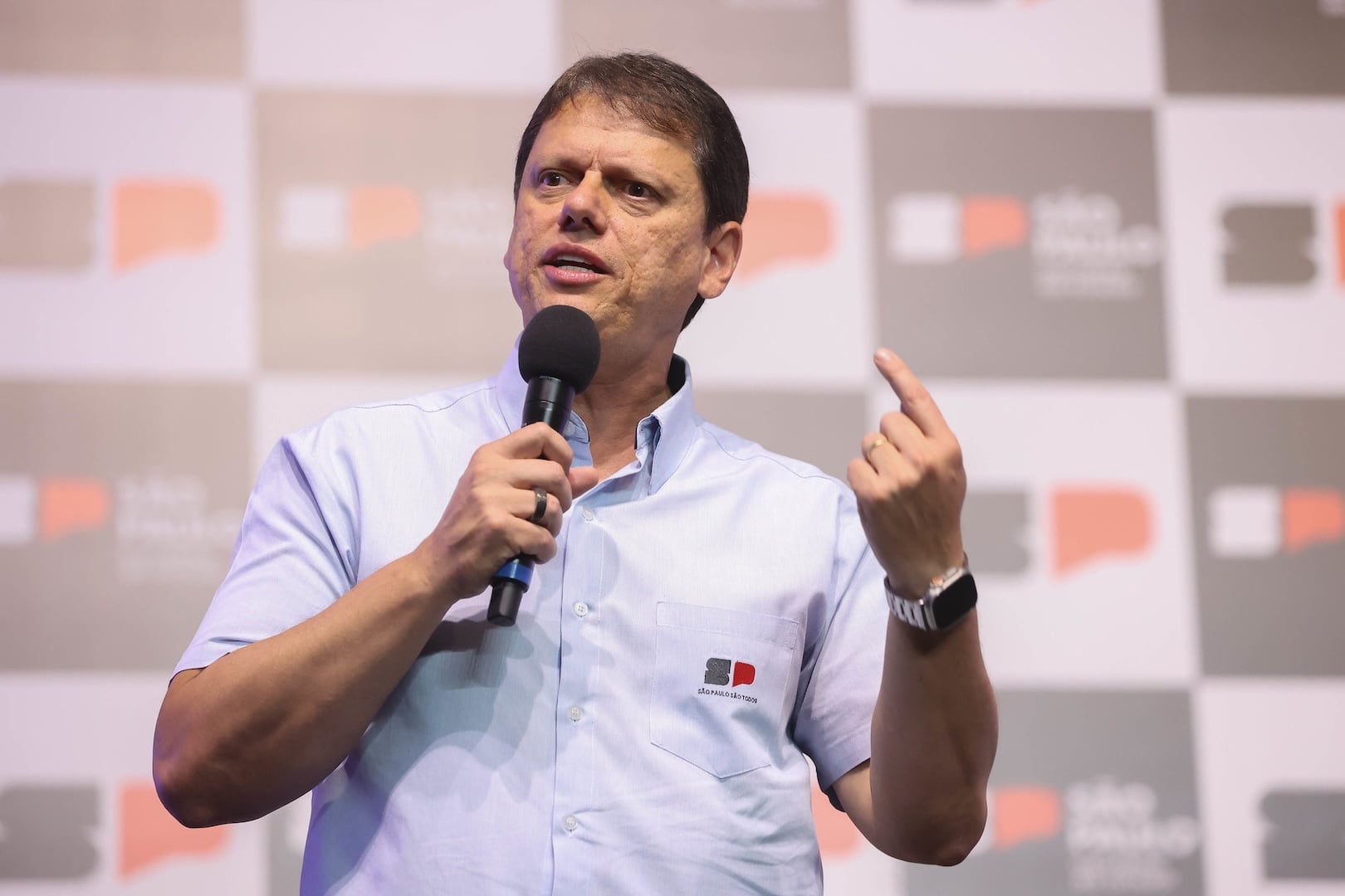 Tarcísio diz que Flávio “está crescendo na hora certa”