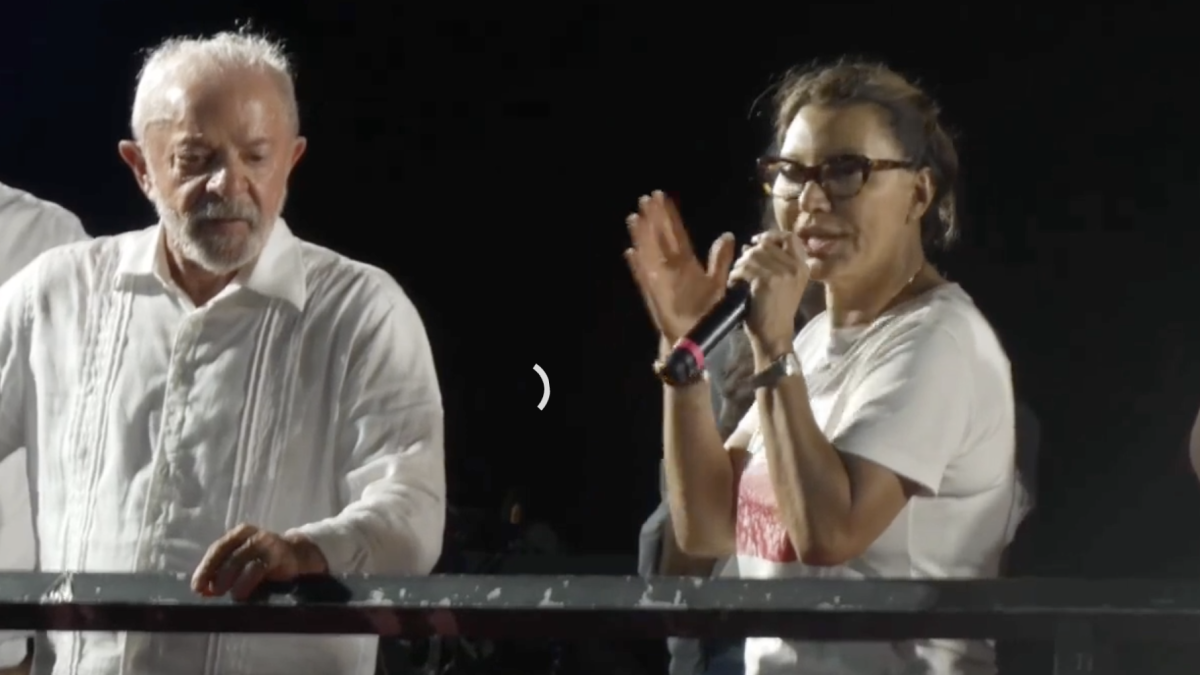 Janja chama Nikolas de “piá de bosta” durante evento público