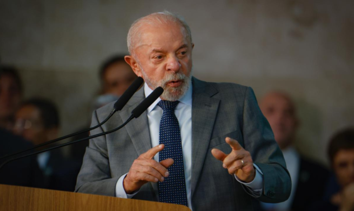 Lula diz que não dará dinheiro ao BRB e chama Celina de cínica