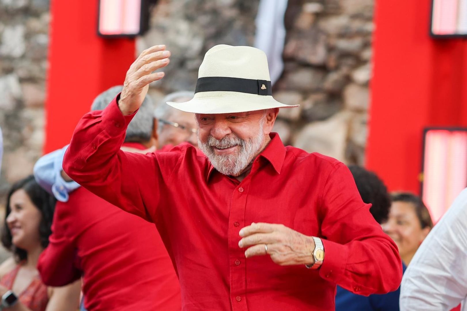 Campanha de Lula recebe aproximadamente R$ 41 milhões em doações