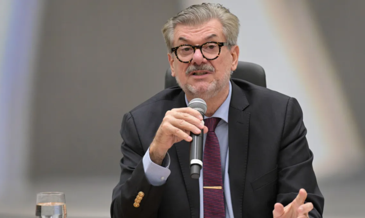 AGU aciona Supremo para declarar perda de cargo de Marco Buzzi