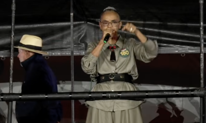 Marina se confunde e fala número de Salles durante ato em SP