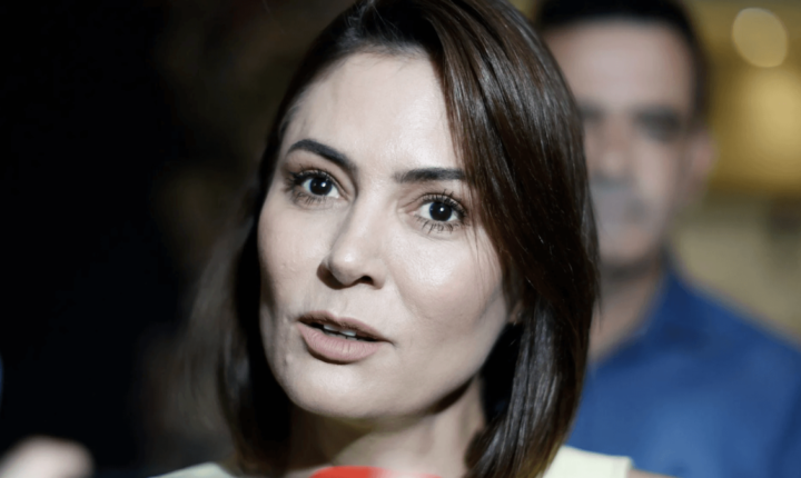 Michelle critica veto ao uso da imagem de Bolsonaro na campanha