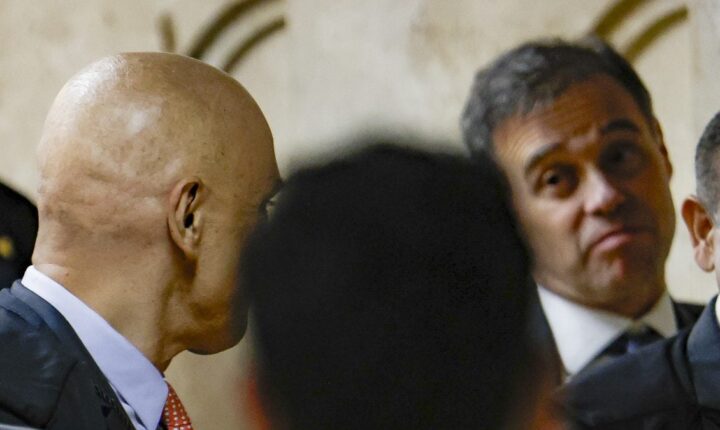 Mendonça cobra da PF cópia de HD sobre Vorcaro dada a ministros