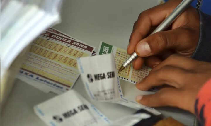 Mega-Sena realiza sorteio nesta quinta-feira com prêmio acumulado em R$ 102 milhões