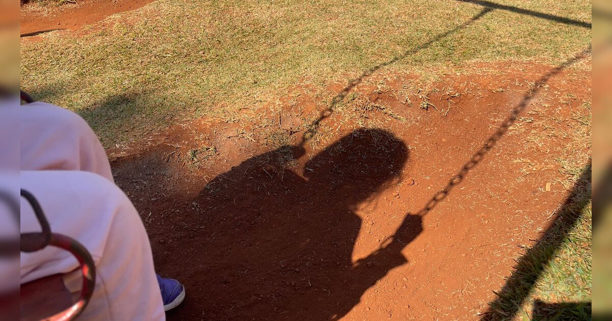 Homem é investigado após esconder celular em banheiro para filmar criança no Paraná