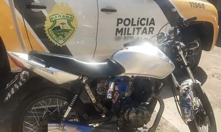 Passageiro de moto é detido após desacatar policiais em Ivaiporã; veículo é guinchado