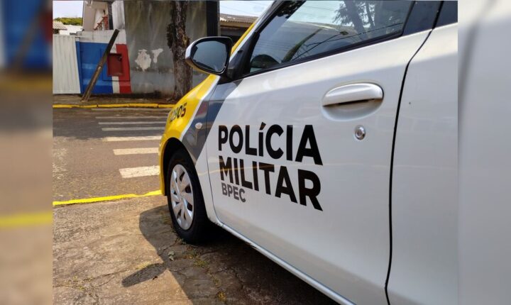 Adolescente é apreendido em Rio Bom após agredir irmã e danificar casa de vizinha